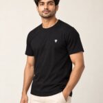 Sansiro Minimal Emblem Crew Neck T-Shirt - Black featured product view